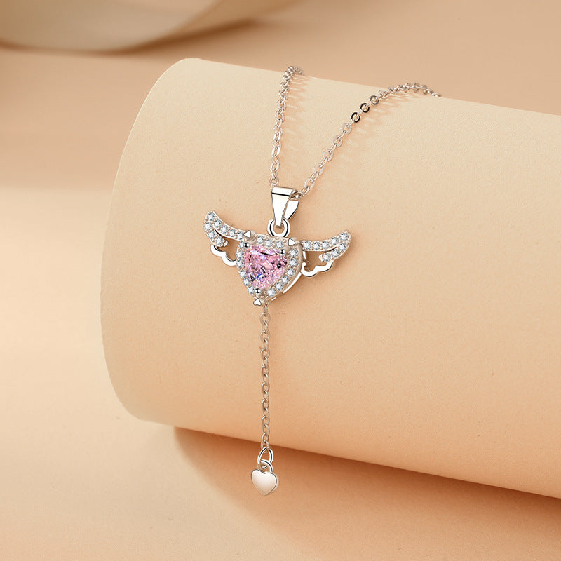 Moving Wings Tassel Necklace