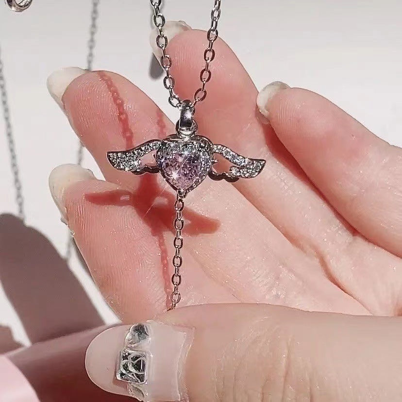 Moving Wings Tassel Necklace