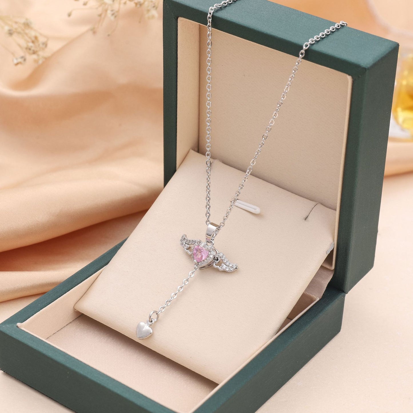 Moving Wings Tassel Necklace