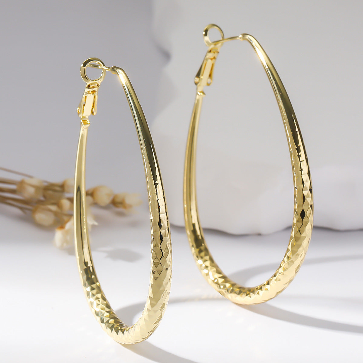 Egg-shaped Earrings