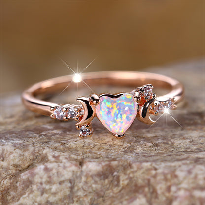 Love Moon Three Claw Ring