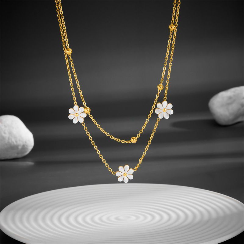 Daisy  Flower necklace